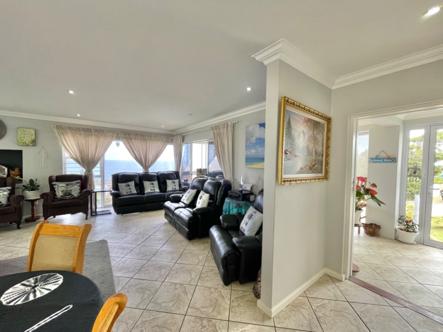 5 Bedroom Property for Sale in Dana Bay Western Cape